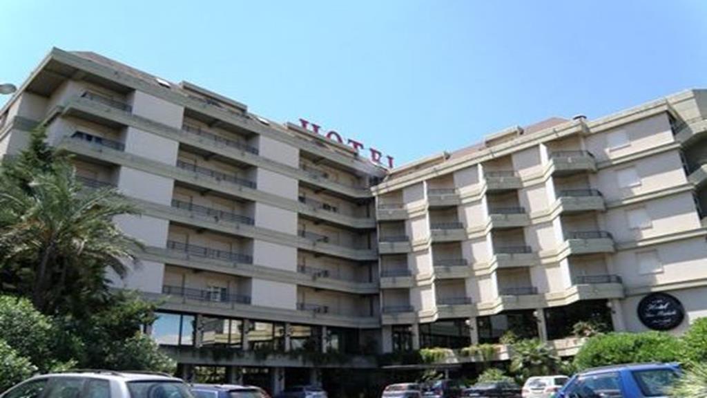 Hotel San Michele Кальтаниссетта Экстерьер фото
