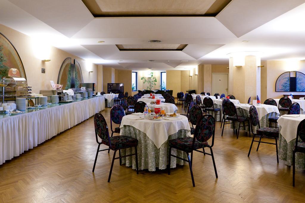 Hotel San Michele Кальтаниссетта Экстерьер фото
